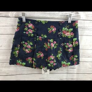 NWT Floral skort, skirt size 4